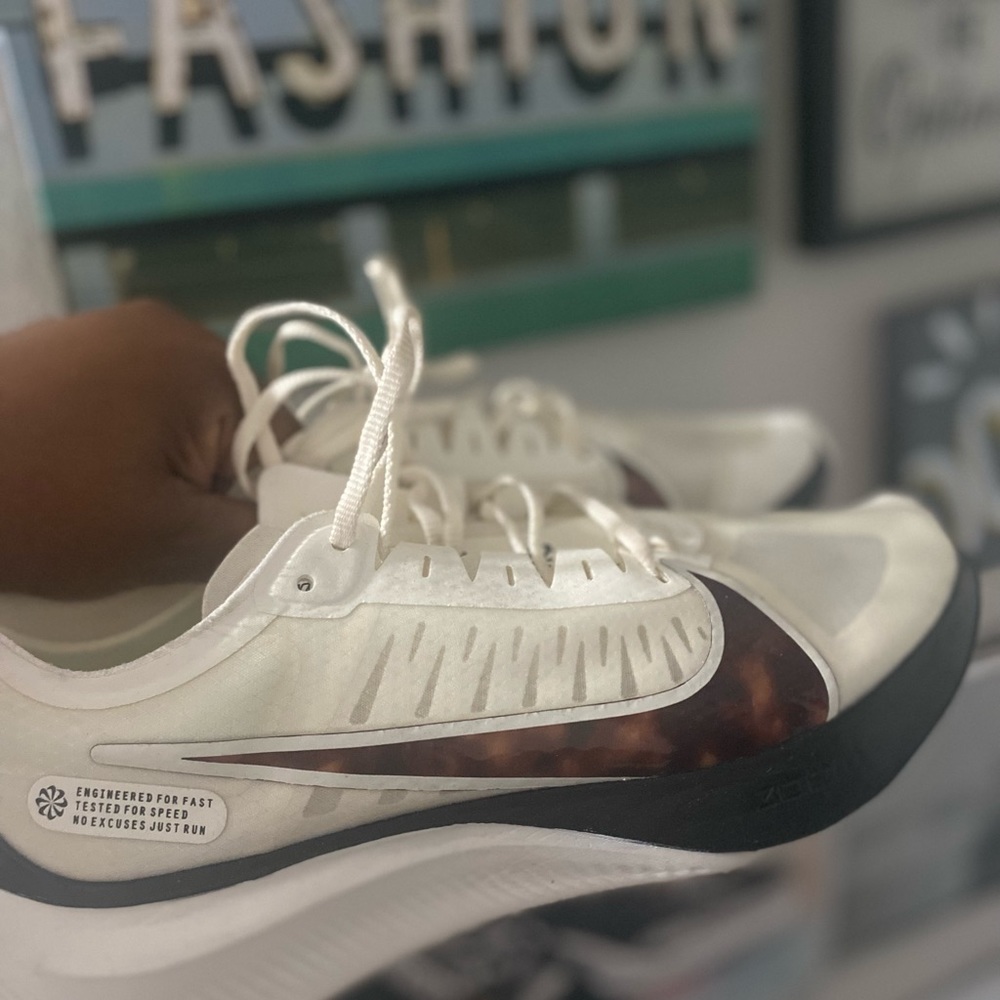 Women’s Nike Sz9.5